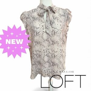 NEW with tags Ann Taylor Loft 🎀 bow neck blouse ruffle sleeves brown pink print